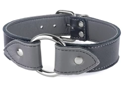 1.25" wide O-Ring collar with wings. Black lambskin outer layer, grey lambskin inner lining, silver hardware