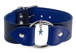 1.25" wide O-Ring collar with wings. Black leather, royal blue lambskin inner lining, silver hardware