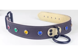 Single strap collar 1.5" wide. Dark chocolate leather, champagne lambskin inner lining, black loop & dee (touch is made with champagne lambskin). Shows alternating gems (sapphire gold, emerald green, ruby as shown from the centered attachment out)