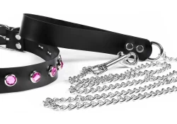 1" collar and leash made out of rubber. Lilac gems on the collar, silver hardware and chain on the leash.
