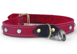Single strap collar 0.75" wide. Red leather, red fur inner lining, brass d ring (with black leather touch and small bell attached), pearl mini gems (have to be applied through the fur), brass buckle
