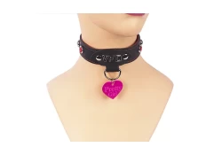 collar width: 1". Black leather, ruby gems, horizontal d ring in center.