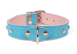 collar width: 1". Baby blue lambskin outer layer, pastel lambskin inner lining, rose-gold d ring, rose-gold buckle, pearl mini gems.