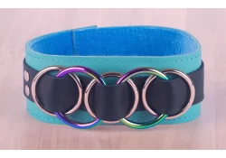 Double strap collar 1.75" wide. This collar features an olympic centered attachment (and blue velvet as an inner lining). It will appear on our site soon. If you are interested in getting one in the meantime, you can email us.
