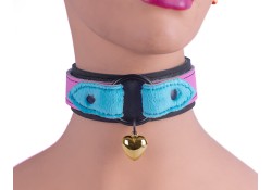 1.75" wide collar with wings, 1.5" black o-ring, black leather bottom, rose leather top, teal cuddle fleece wings (lining on the top strap), small gold puffed heart attached.